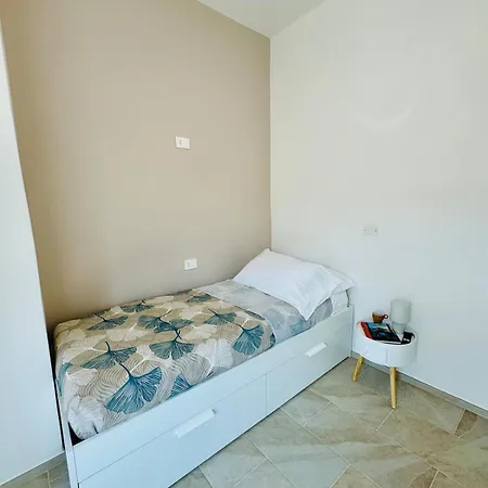 Dolce Casa Jes Apartment *